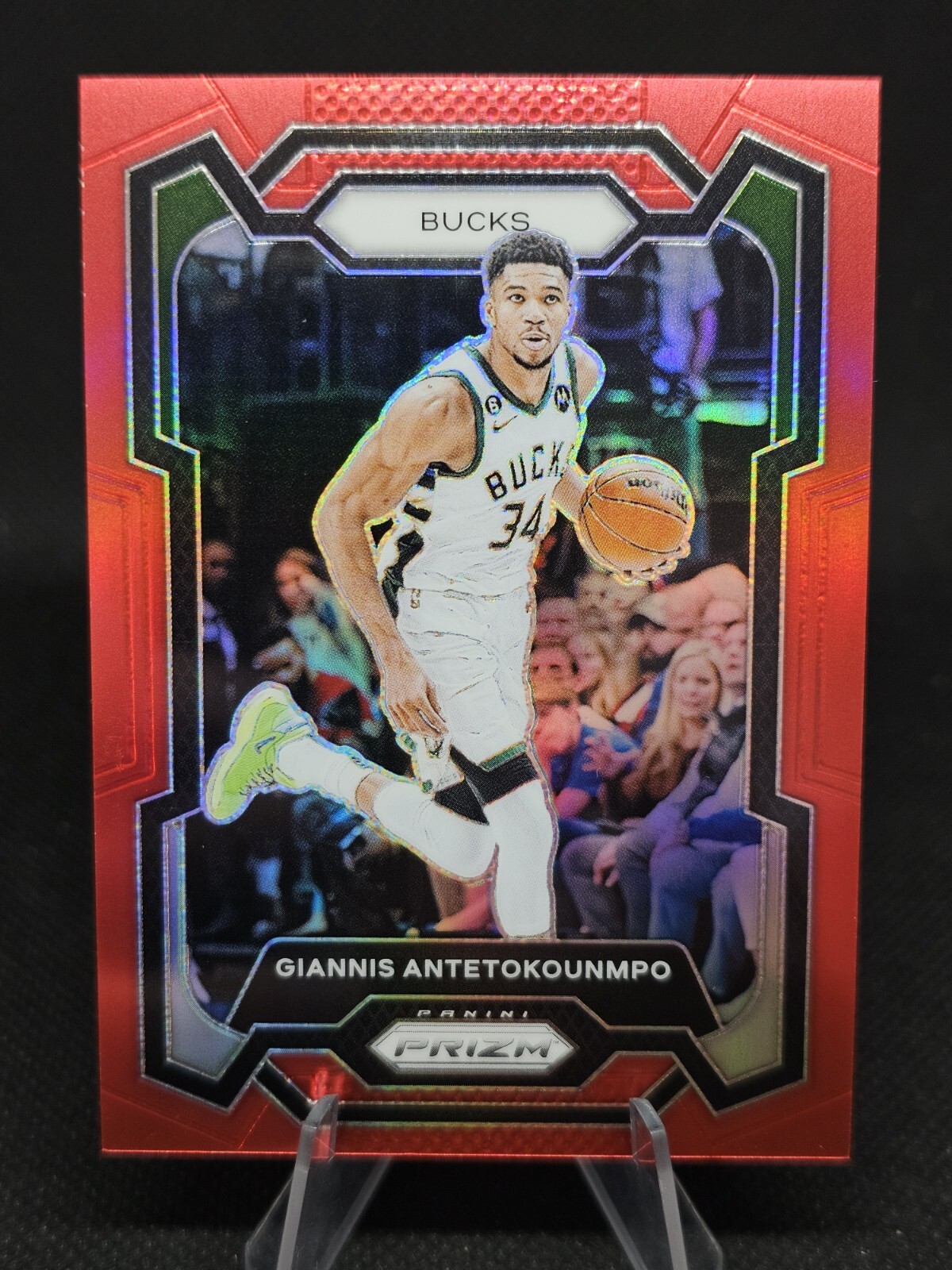 2023-24 PANINI PRIZM GIANNIS ANTETOKOUNMPO True RED SP #103 BUCKS /299