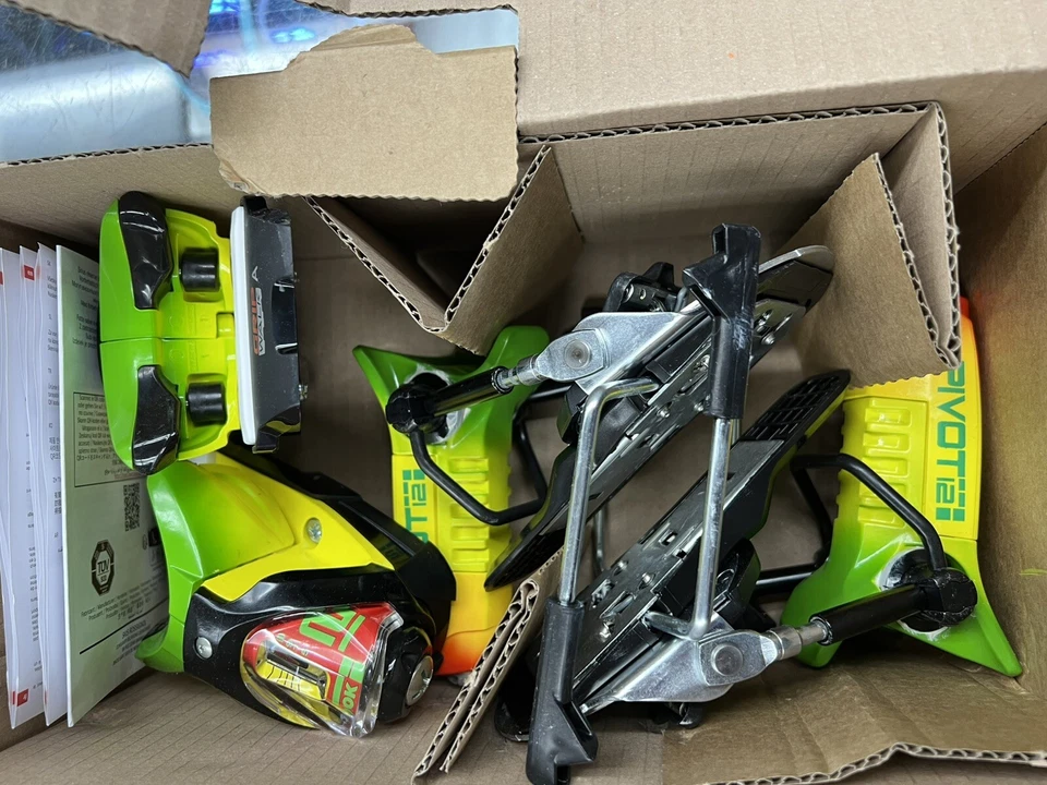 New Look Pivot 12 GW Forza 3.0 Ski Bindings 115mm brake - Image 2 of 3