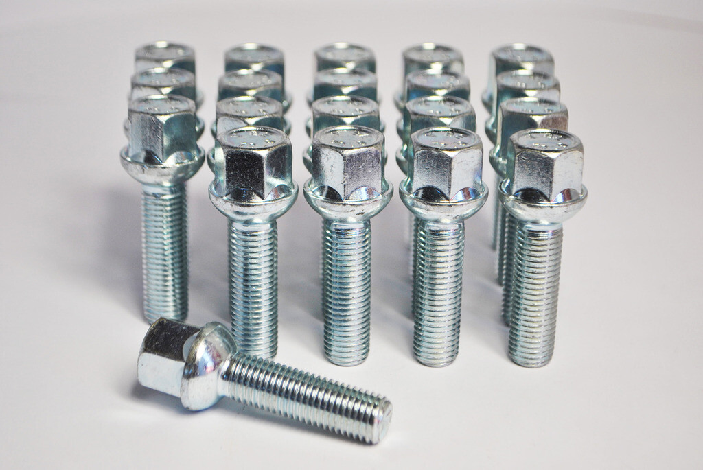 20 x Bulloni per cerchi in lega estesi 12 x 1,5 45 mm lunghi 17 mm esagonali