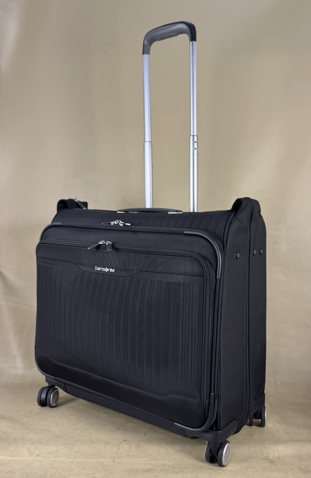 Samsonite Silhouette 18 Softside Garment Bag Spinner - Black $439