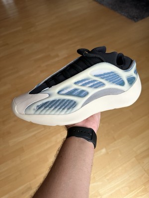 Adidas Yeezy 700 V3 Kyanit Sneaker Schuhe 