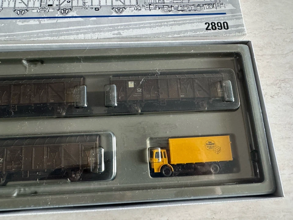 Confezione treni Diesellokomotive BR 260 Marklin cod. 2890 H0 made in Germany - Immagine 4 di 4