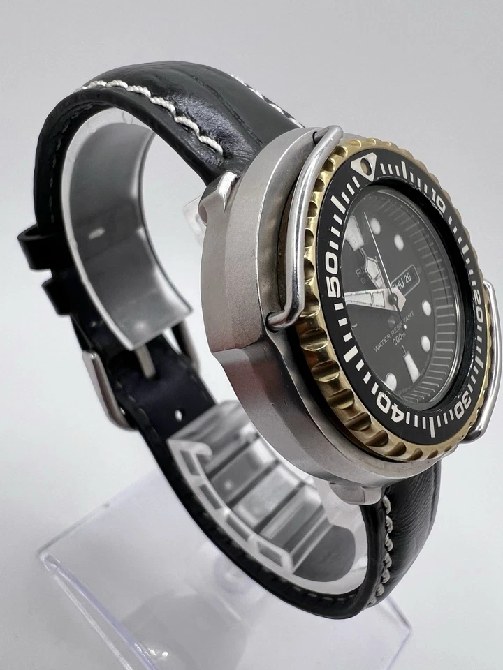 Reloj Hombre Ricoh Diver Cuarzo WR 200M Bisel Giratorio Raro De Colección Foto 3 de 4
