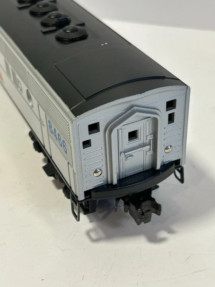 Lionel 6-8466 O Gauge 3-Rail Amtrak F3A Diesel Locomotive NEW TESTED WORK GREAT - Image 3 of 4