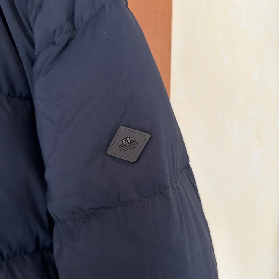 J Lindeberg Men’s Puffer Jacket Navy Large - Image 2 of 4