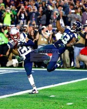 MALCOLM BUTLER PATRIOTS CORNERBACK INTERCEPTS PASS - 8X10 SPORTS PHOTO (EE-116)