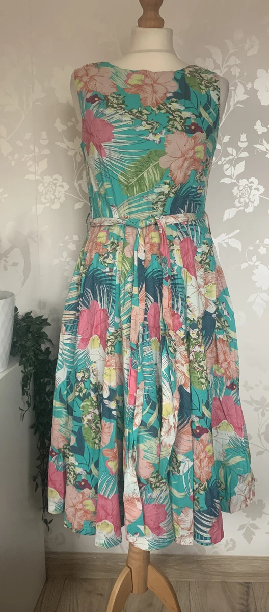 Avenue dresses sale