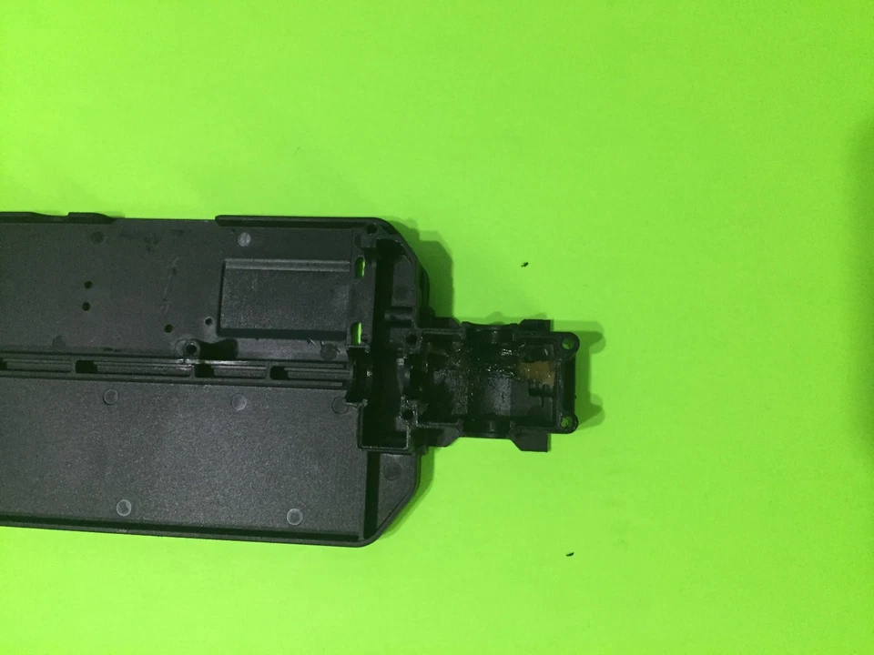 REDCAT RACING VOLCANO 18 STOCK CHASSIS - Image 2 of 3