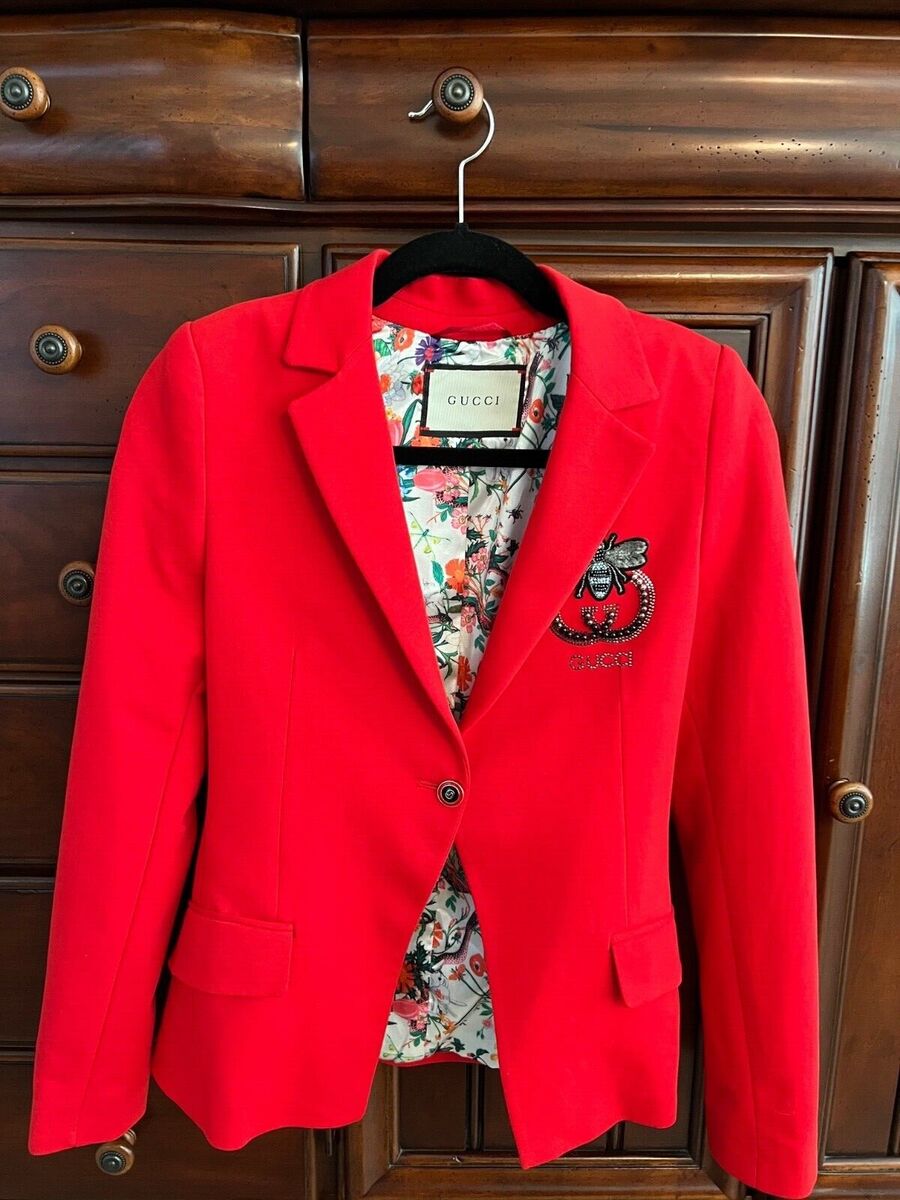 Red Gucci blazer Jacket with gorgeous Bee appliqué, XS Red Gucci blazer Jacket with gorgeous Bee appliqué, XS