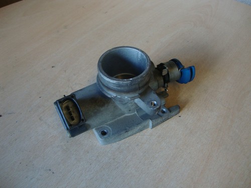 FORD FIESTA III 1,4 Drosselklappe 94SF-AF