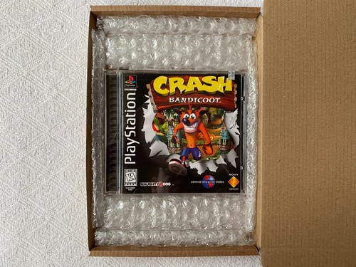 Crash Bandicoot PS1 - NTSC-U/C USA VGC CIB with Sony Seal Reg - The Whole Hog - Picture 2 of 15