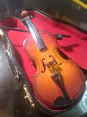 Wooden Miniature Violin with Bow And Case. Music Gifts Company 