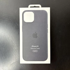 Genuine Apple iPhone 14 Silicone Case -(MagSafe) - Midnight - A2910 - New/Sealed