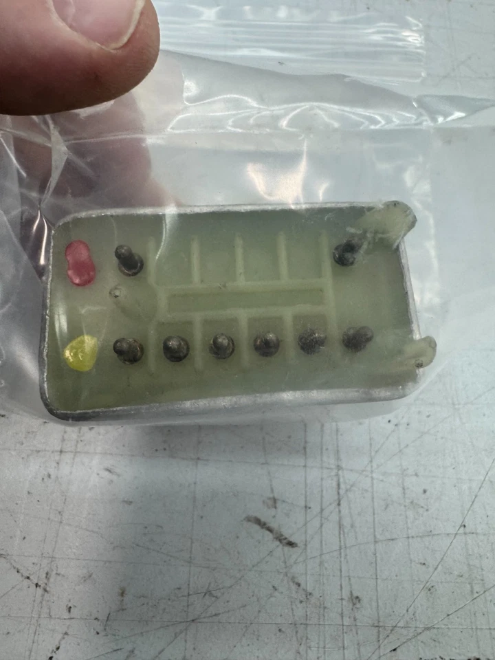 Porsche 930 RPM Limit Relay 93061812300 - Image 3 of 3