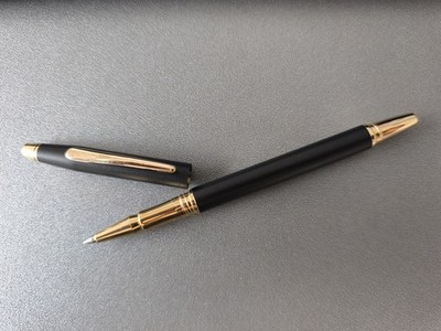 A.T. Cross Classic Century Rollerball Matt Schwarz Gold