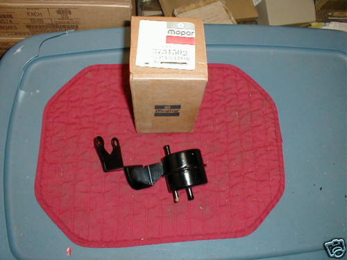 NOS MOPAR 1972-5 FUEL VAPOR SEPARATOR 440 B & C BODY - Foto 1 di 1