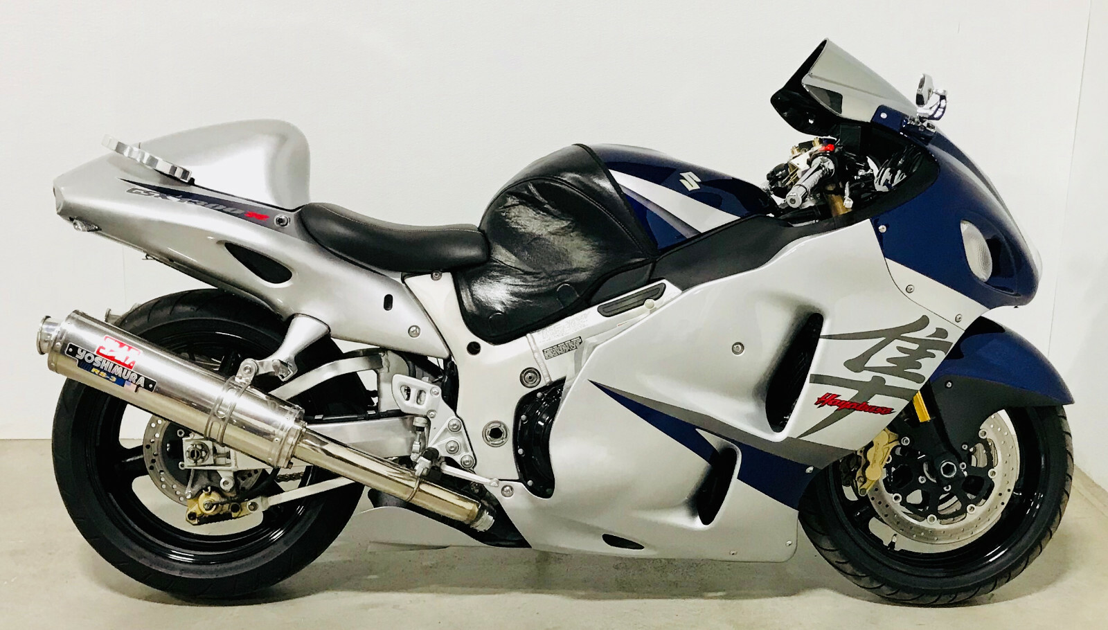 2005 Suzuki Hayabusa  2005 Suzuki Hayabusa GSX1300R Limited Edition Low 9K Miles Upgraded Lights
