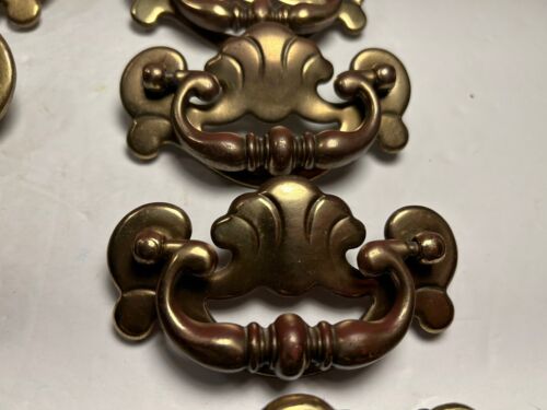 Lot Of 17 Vintage KBC2 Keeler Brass Co. Brass Dresser Furniture Drawer Pulls - Picture 9 of 19