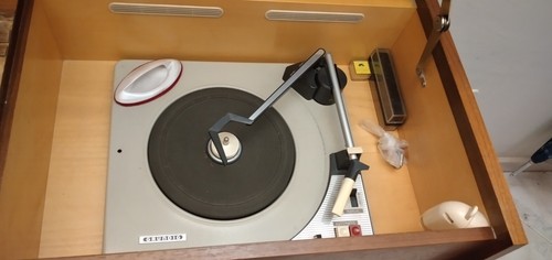 stereofonico grungid ks530 anni 60 mobile radio fm e giradischi - Foto 2 di 5
