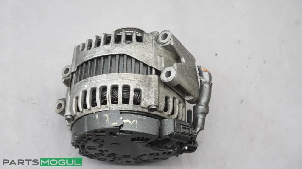 Generador alternador motor Mercedes W221 S550 CL550 2007-2009 0121813101 OEM Foto 4 de 4