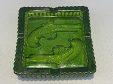 RARE Vintage Duel Pistol Gun Green Glass Ashtray