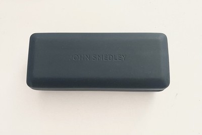 John Smelly Brillenetui Ex ausgestellt 15x5,5x3,5 cm hat Dellen