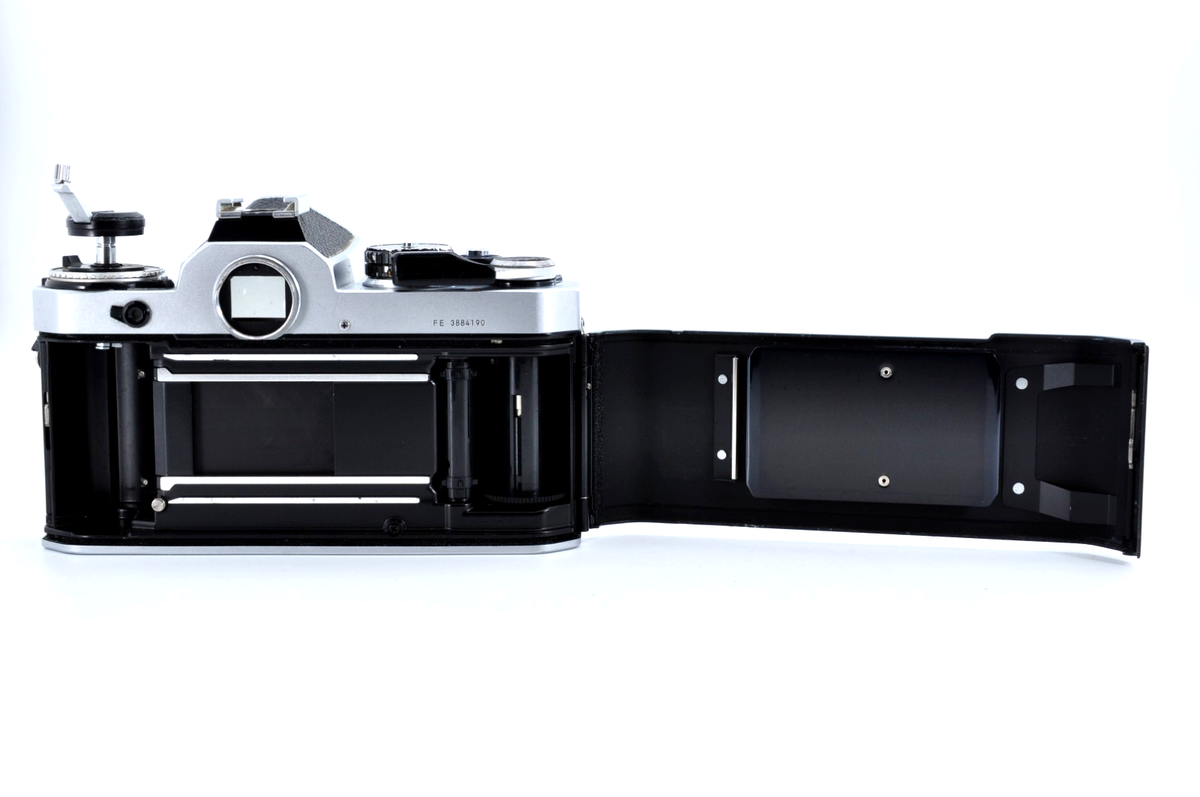 NIKON FE銀ボディ Nikon - 【中古】(ニコン) Nikon FE ボディ シルバーの通販 by