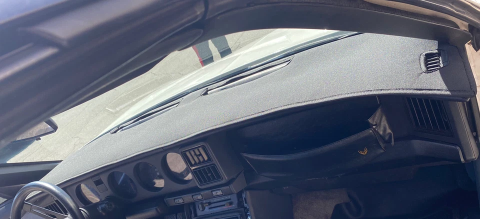 CUBIERTA DE TABLERO PONTIAC FIREBIRD 1982-1983-1984-1985-1986-1987-1988-1989-1990-1991-1992 Foto 4 de 4