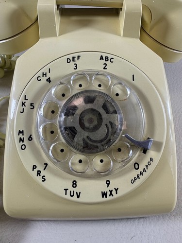 ITT Rotary Dial Desk Telephone Cream Beige 720011-106 500 Vintage Phone 1984 - 第 2/7 張圖片