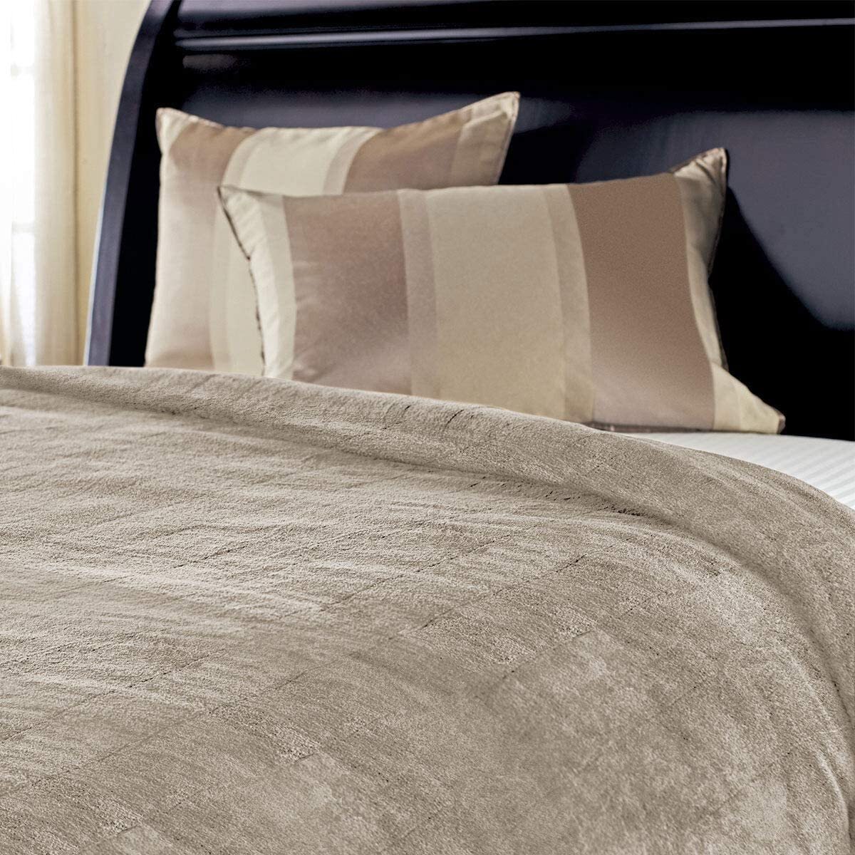 Brand New Sunbeam Channeled Microplush Heated Electric Blanket Full Size
