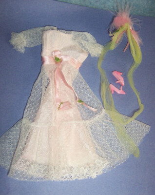 truly scrumptious pink dress 1969 Standard Truly Scrumptious Barbie Original outfit #1108