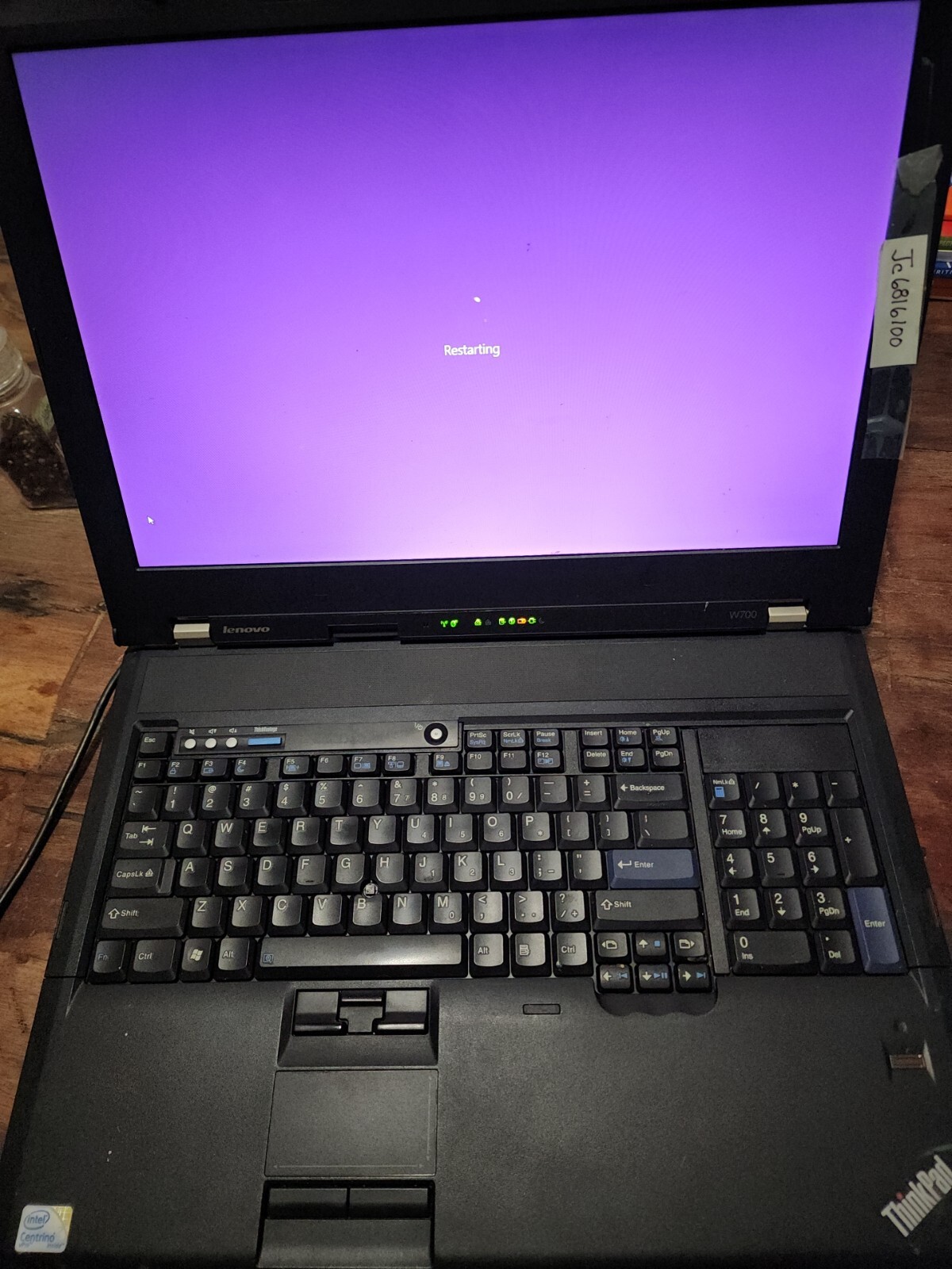 Lenovo ThinkPad W700 Core 2 Duo T9600 2.80GHz, 2GB RAM, 17" 1440x900