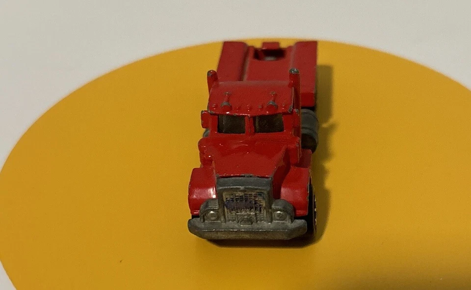 Plataformas de direção vintage vermelhas Hot Wheels PETERBILT semi caminhão cabine 1979 - Imagem 4 de 4