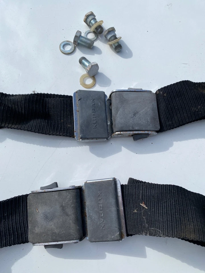Cinturones de seguridad traseros Klippan BMW E10 2002 1600. 1970 407 Foto 3 de 4
