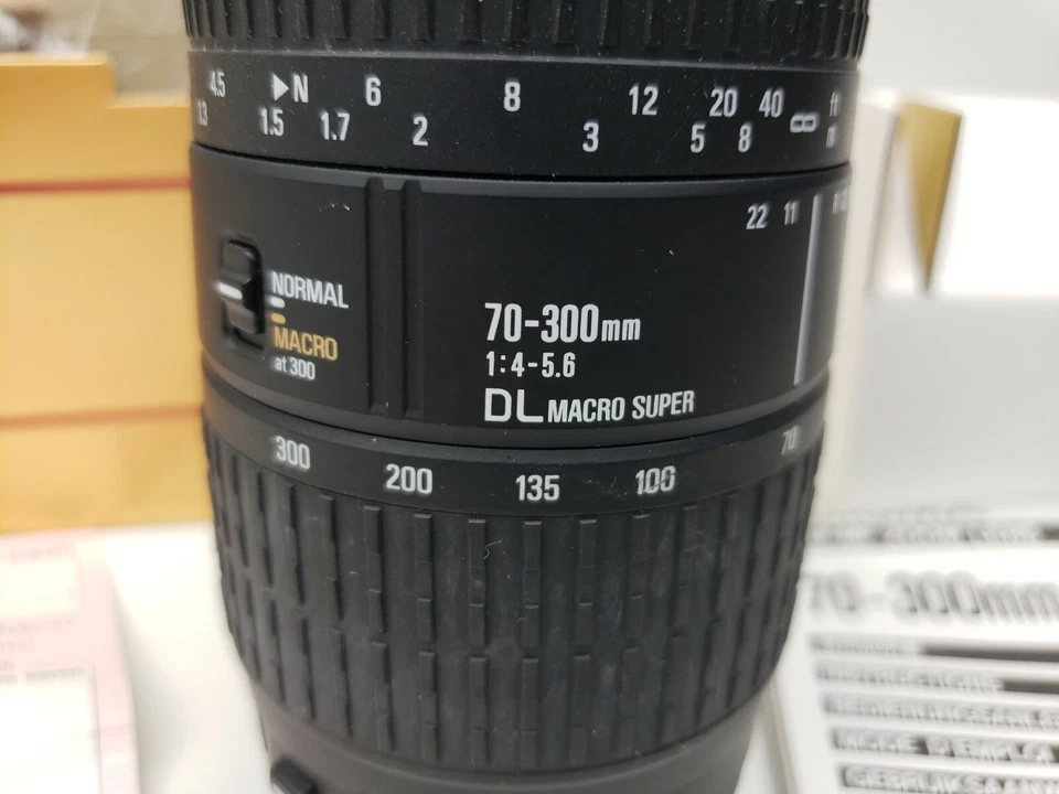 NEVER USED Sigma 70-300mm F4-5.6DL Macro Super #2031040E CANON AF Zoom Lens - Image 3 of 4