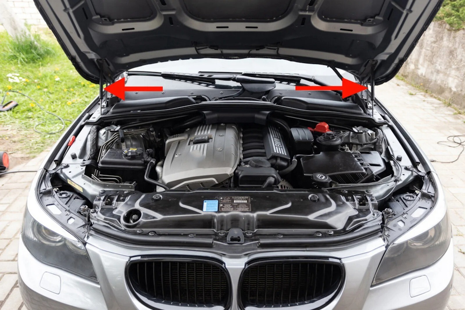 Vérins de capot avant à pression stable pour BMW E90 E91 E92 E93 amortissement fluide - 3
