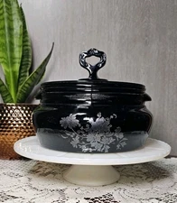Vintage L.E. Smith Black Amethyst Covered Casserole Dish With Silver Daisies