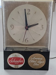 Vintage F & M Schaefer Brewing Company Lighted Beer Bar Hanging Sign Clock READ