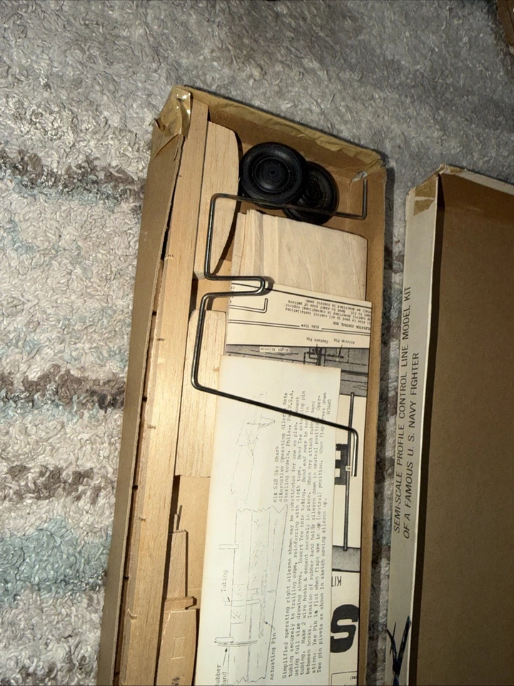 Skyshark Carrier Kit by Sterling w/ 34" Span - Image 4 of 4