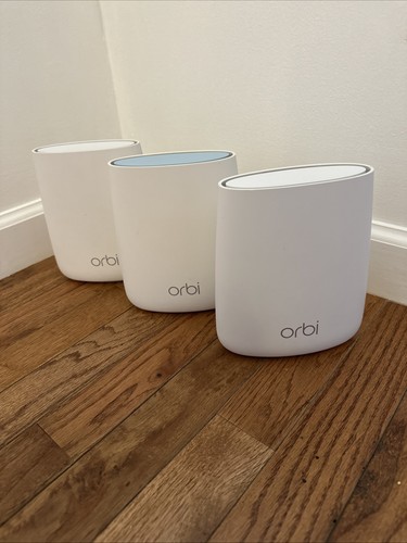 Orbi Tri-band WiFi Mesh System, 2.2Gbps, Router AC2200 Mesh WiFi System (RBK23) - Picture 1 of 11