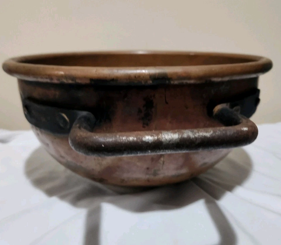 Винтажная антикварная большая медная миска для смешивания Edwards 19 x 7 дюймов с тяжелыми ручками - Изображение 4 из 4