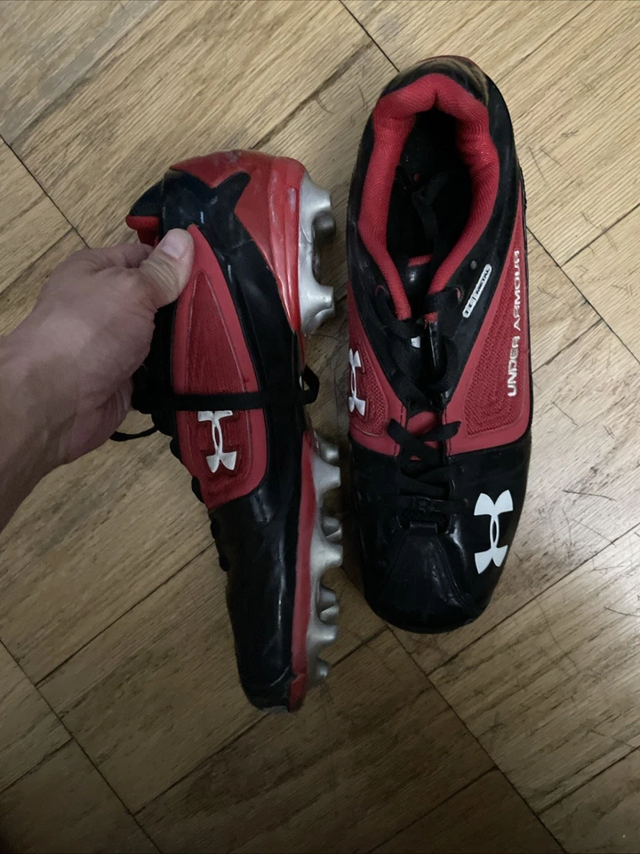 UNDER ARMOUR LOW RED BASEBALL CLEATS SIZE 12.5 - Image 4 of 4