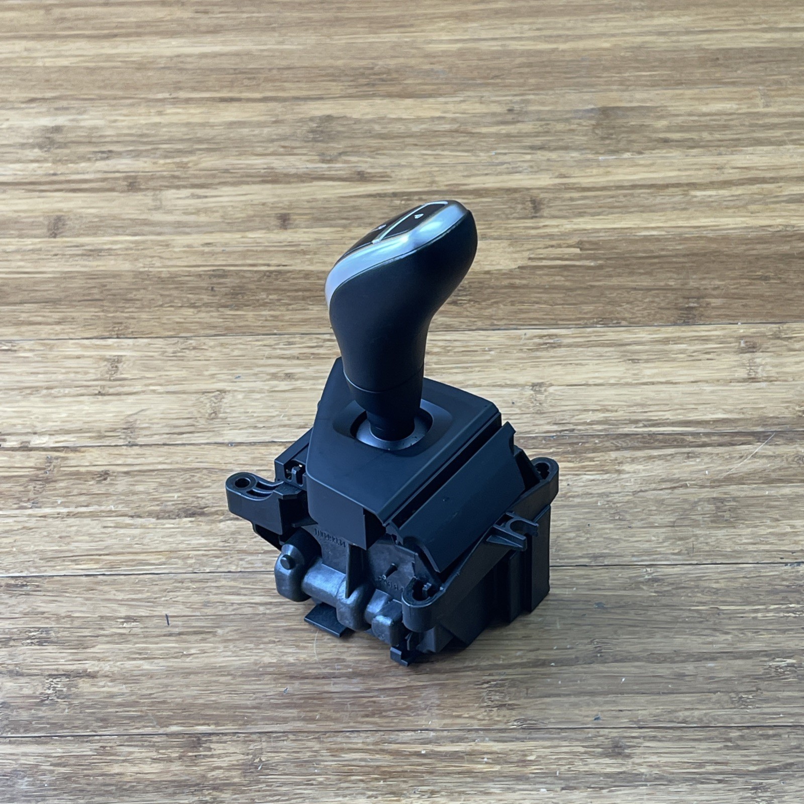 2014-2020 BMW I8 I12 1.5L AWD Automatic Transmission Shift Lever With Knob OEM