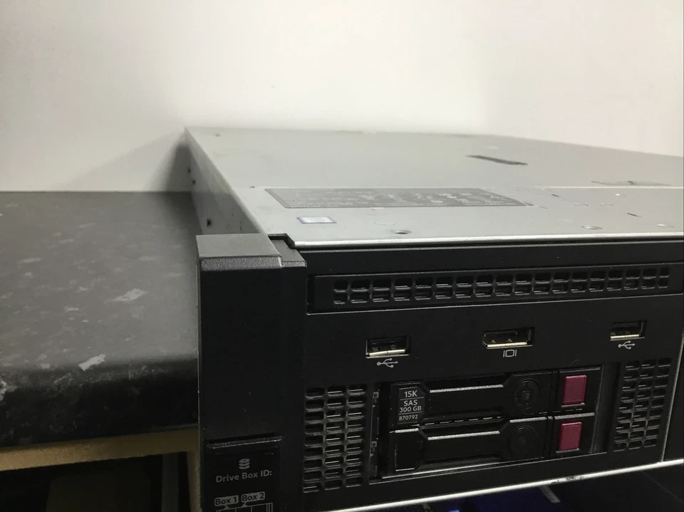 HP PROLIANT DL380 Gen 10 Xeon 2.3GHz PLATINUM 8165 24 Core 128GB SAS 10Gbe - Image 2 of 4