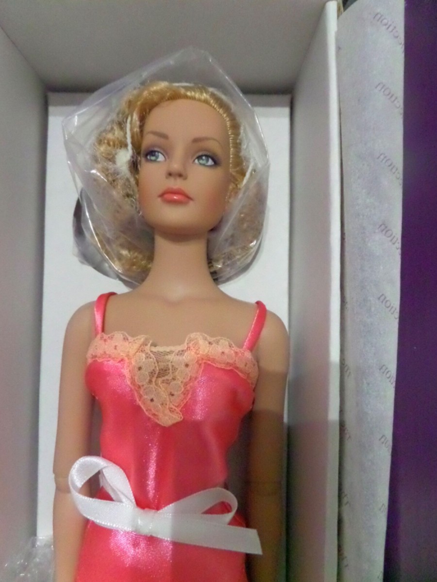 TONNER 2004 STORE EXCLUSIVE TONNER 2004 STORE EXCLUSIVE