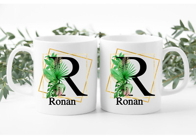Personalisierte Keramiktasse Geschenk mit Namen und Initiale grün gold tropisch verpackt