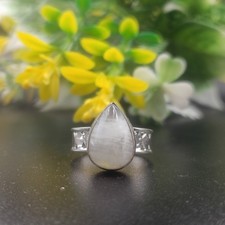 pear-shaped rainbow moonstone ring made of sterling silver.