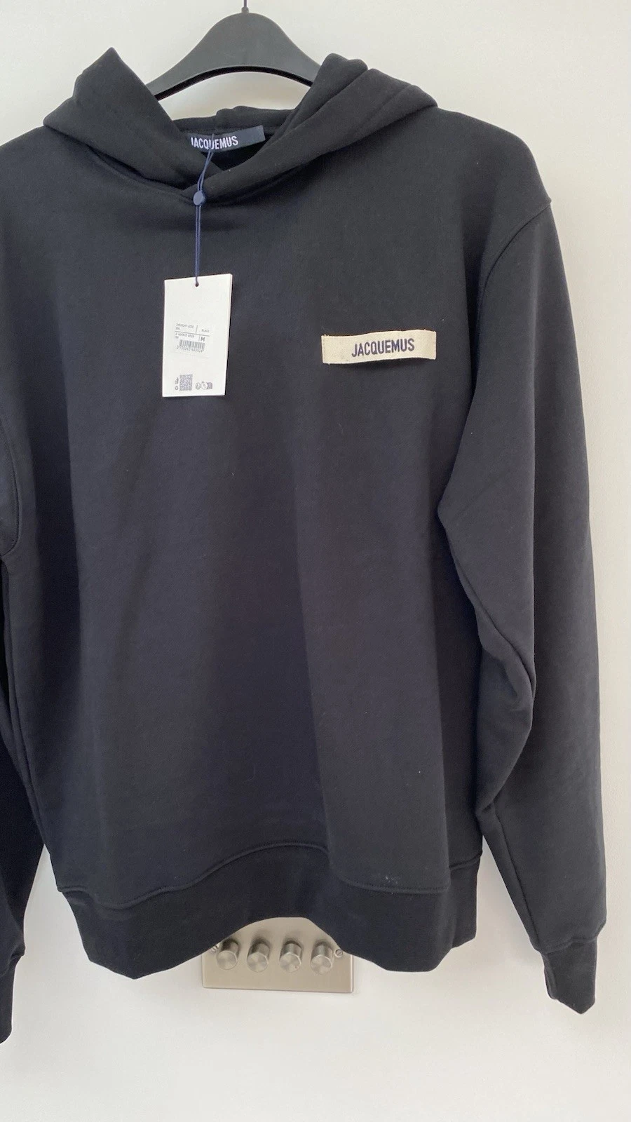 Felpa con cappuccio JACQUEMUS nera media nuova con etichette