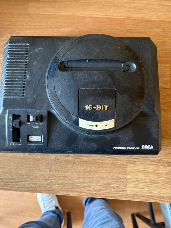 16 bit SEGA Mega Drive Console only no leads plus controler and p supply