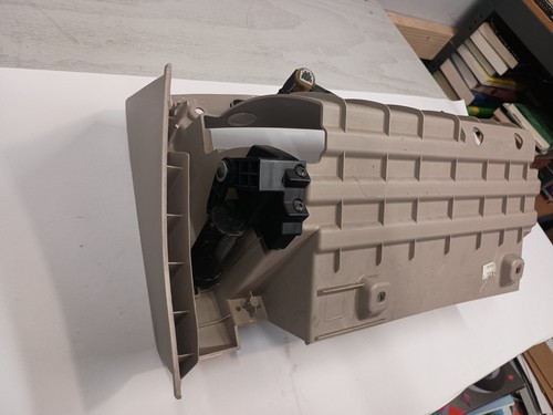 Acura 77500-SEP-A010 Glove Box Interior Compartment Only 2007 TL - Picture 3 of 14